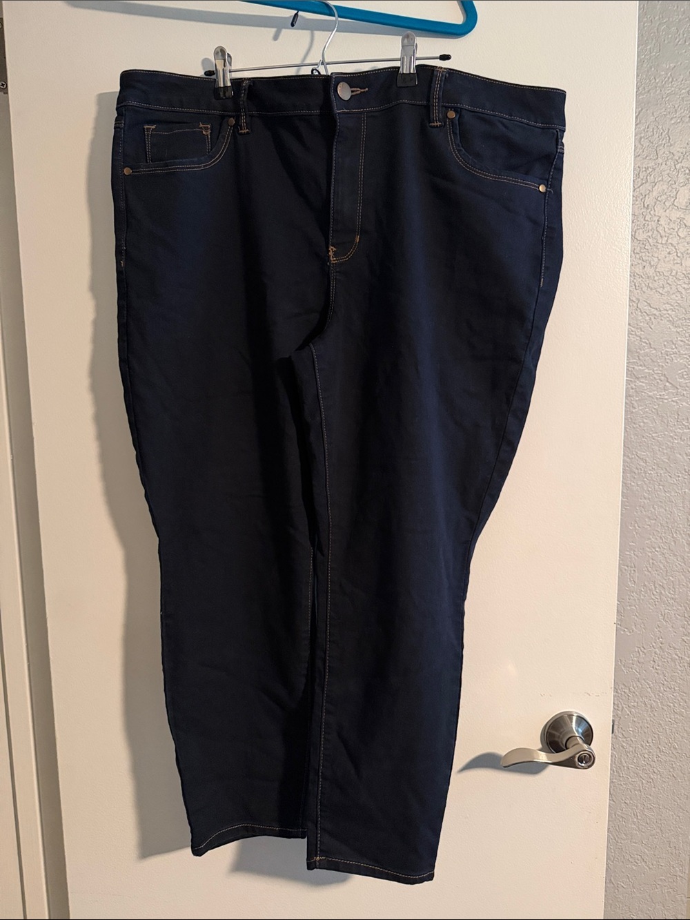 D. Jeans women’s size 22W dark blue straight leg jeans NWT